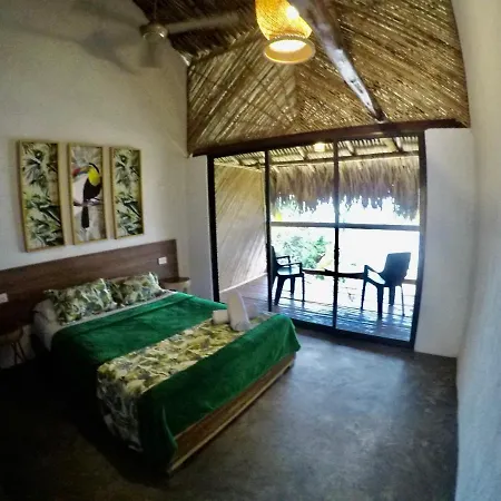 Coco Beach Palomino Hostel Exterior foto